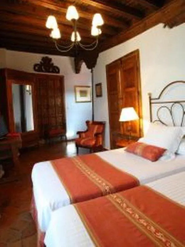 Hotel Carmen De Santa Ines Гранада